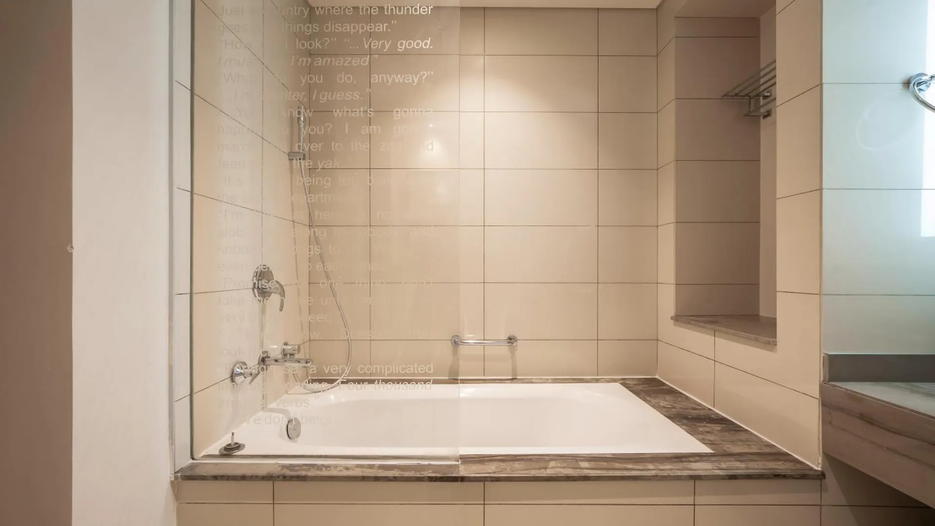 Damac 2Br With Pool & Gym At Business Bay Appartement Dubai