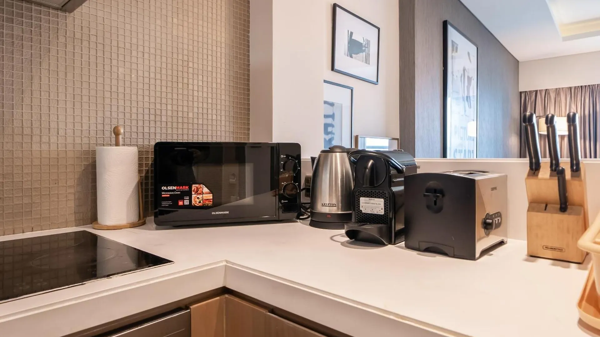 Damac 2Br With Pool & Gym At Business Bay Appartement Dubai
