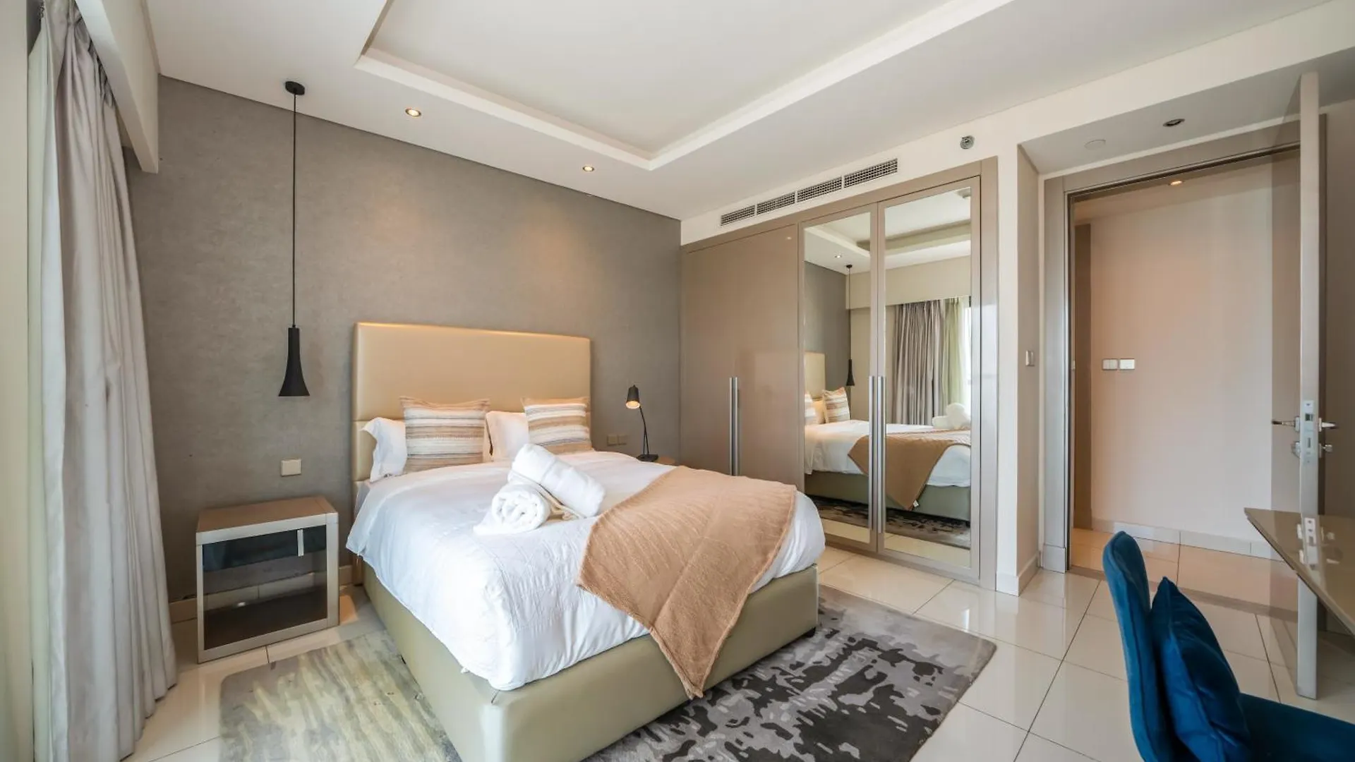 Damac 2Br With Pool & Gym At Business Bay Appartement Dubai