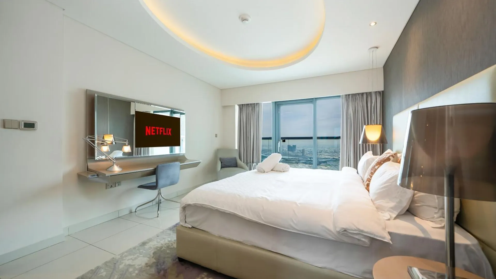 Damac 2Br With Pool & Gym At Business Bay Apartment Dubai United Arab Emirates