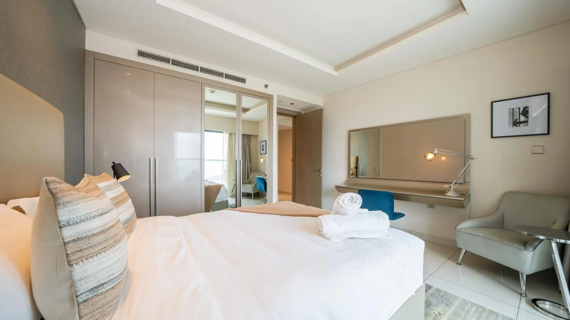 Damac 2Br With Pool & Gym At Business Bay Appartement Dubai 0*,
