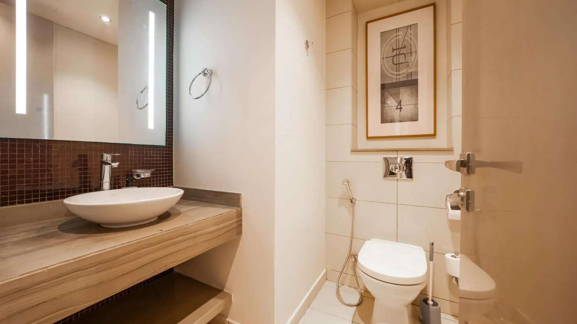 Damac 2Br With Pool & Gym At Business Bay Appartement Dubai